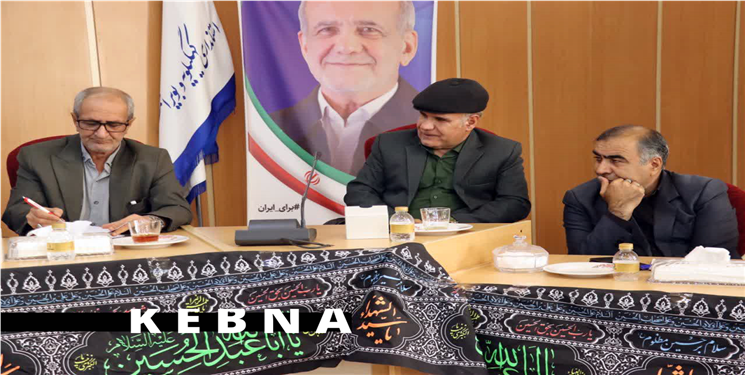 نشست احزاب اصلاح‌طلب و اصولگرا با استاندار/ «وحدت» و «همبستگی ملی» فصل مشترک جریان‌های سیاسی استان/ گزارش و عکس