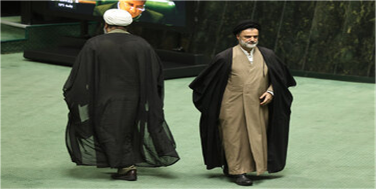 بازی‌خراب‌کن‌های داخلی و خارجی در یک قاب مشترک
