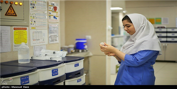 حقوق و مزایای پرستاران متناسب با هزینه‌های زندگی نیست/ هر پرستار کار دو نفر را انجام می‌دهد