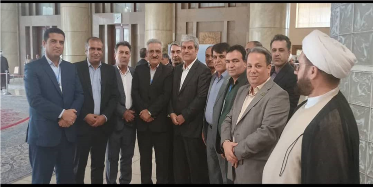 کشاورز نباید هزینه سیاست های غلط مدیر را پرداخت کند