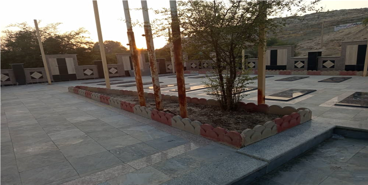 وضعیت نابسامان بعضی از گلزارهای مطهر شهدای چرام/ مطالباتی که تاکنون  نتیجه نداده است/تصاویر