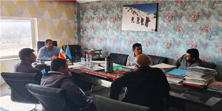 بررسی مطالبات هنرمندان برای پرداخت تسهیلات صنایع دستی دنا