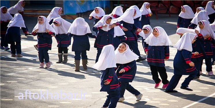 شادی جمعی را از دانش‌آموز بگیرید آمار افسردگی بالا می‌رود/ آقای وزیر درکی از خواسته جوانان ندارد