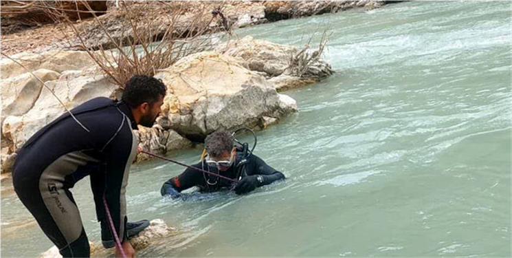تلاش آتش نشانی یاسوج برای یافتن یک کودک در رودخانه «خرسان»