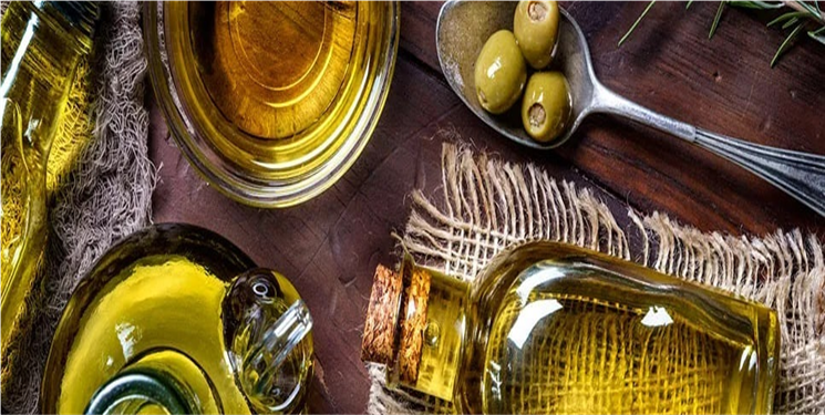 روغن زیتون واقعا یبوست را درمان میکند؟ زمان مصرف، مقدار درست و نکات ایمنی
