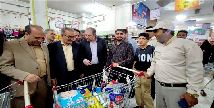 بازدید سرزده استاندار از بازار یاسوج؛ کمبودی در توزیع کالاهای اساسی وجود ندارد