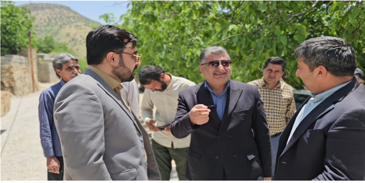روستایی که حتی یک متر هم آسفالت نداشت!/ فرماندار بویراحمد: تمام معابر روستای تنگسرخ بهسازی و آسفالت خواهد شد/ تصاویر