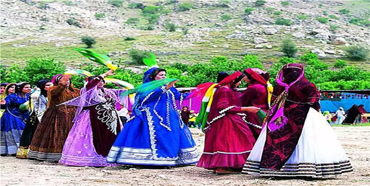 لباس محلی بانوان کهگیلویه و بویراحمد همچنان پرطرفدار/ فعالیت ۱۵هزار تولیدکننده